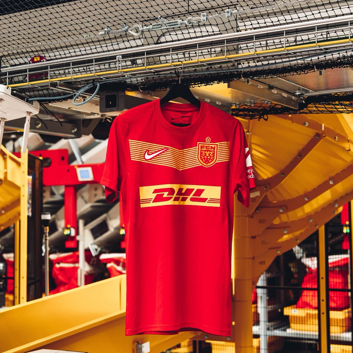 _PointDePenalty's tweet photo. Le FC Nordsjælland avec Nike c'est banger sur banger en fait !! https://t.co/uOCd6FysFy