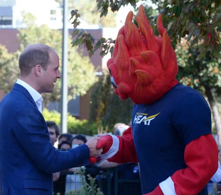 Prince William and Catherine also met with students on the campus and took in a volleyball game, where they got to meet the UBC Okanagan mascot, Scorch.

#DukeandDuchessofCambridge #UBC