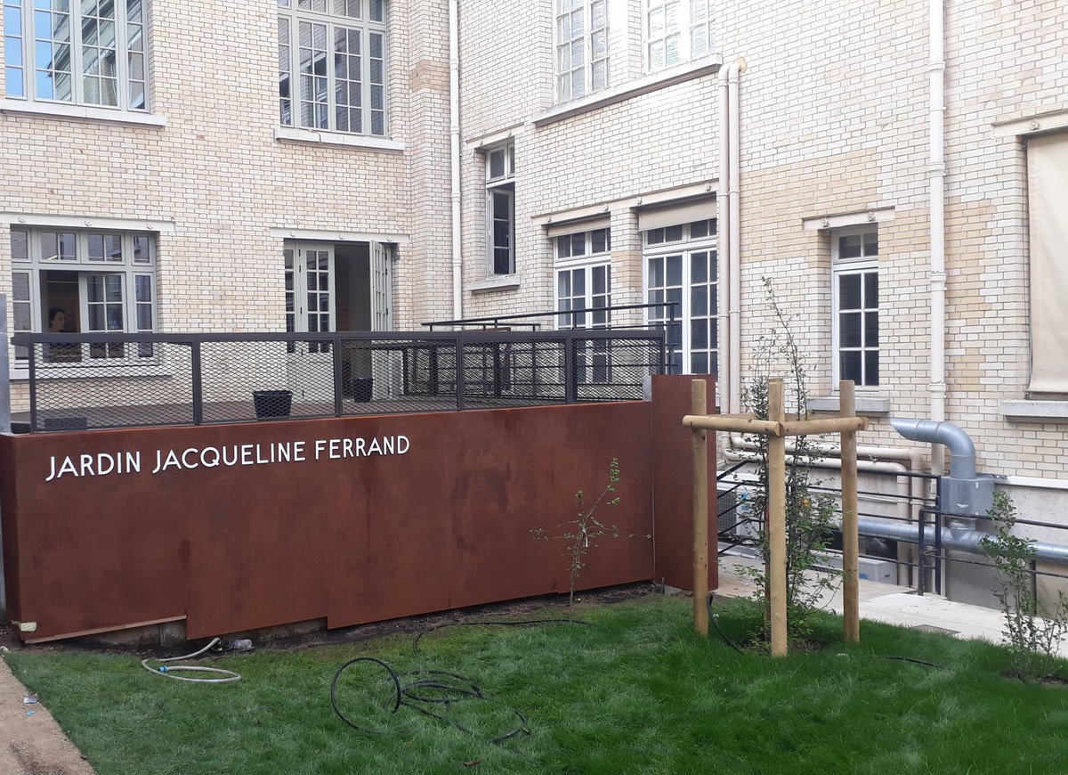 Le jardin Jacqueline Ferrand!#batimentPerrin #MaisonPoincaré