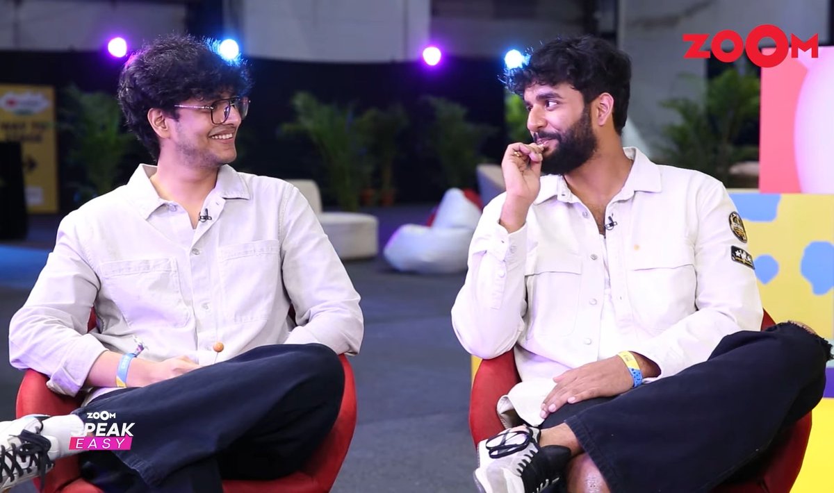 albatrossess's tweet photo. THESE TWO 😭😭😂

WHO ELSE GIVE INTERVIEW EATING LOLIPOP 😂😂😭

FUKRA X TRIGGU IN YTFF23
#Abhisha https://t.co/b9efPV1DQo