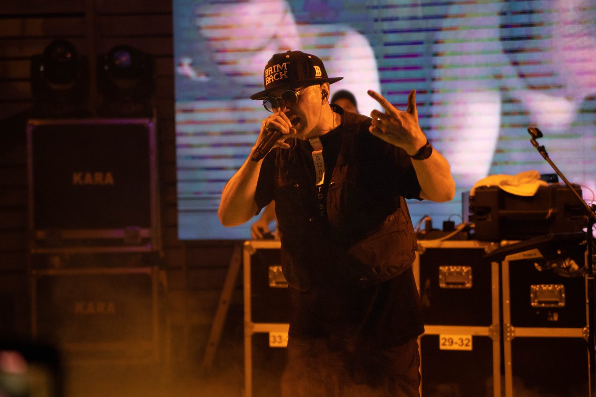 Влади tweet media