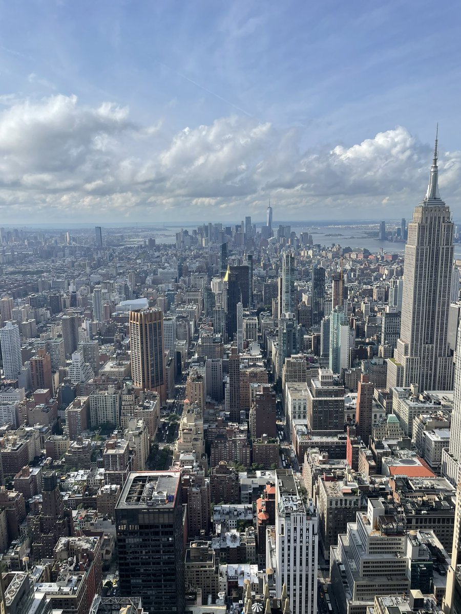 _battistel's tweet photo. bring me back there #NewYork #summit #NY https://t.co/ltXPOWuVoN