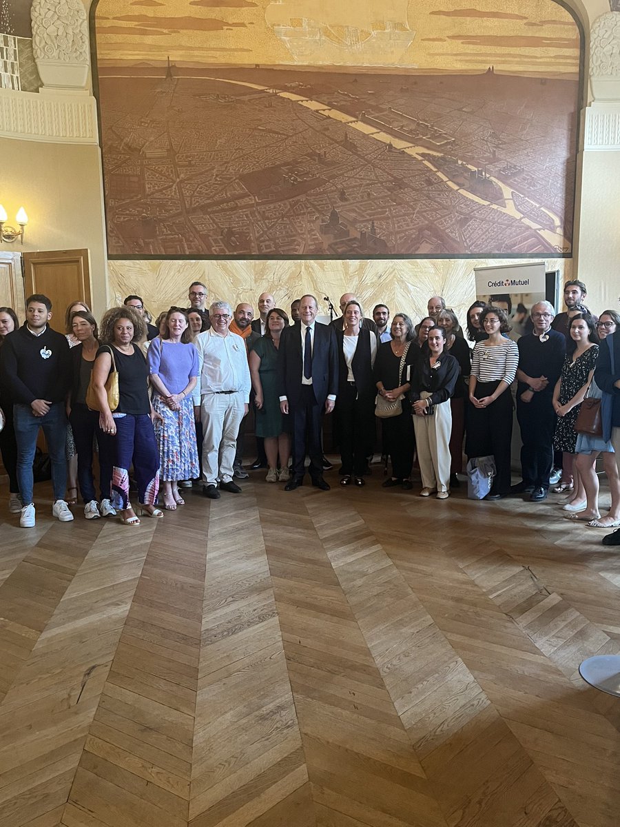 Michel_S_A's tweet photo. @Paris hier @mairie15 journée association Paris 15 
Beaux échanges 👏
Très Belle 1ere à l’initiative de l’association #compagniedestropes
Le concept : des entreprises mécènes qui échanges avec des assos l’idée repartir avec 1 projet 
@OrangeIDF présent 👍@Philippe_Goujon 👏 https://t.co/RDrdsKTbOZ