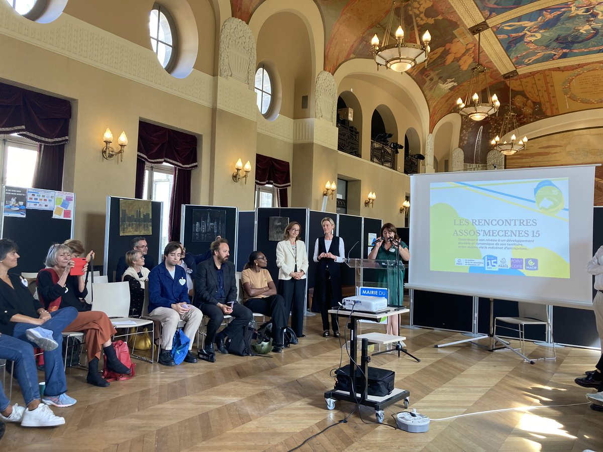 Michel_S_A's tweet photo. @Paris hier @mairie15 journée association Paris 15 
Beaux échanges 👏
Très Belle 1ere à l’initiative de l’association #compagniedestropes
Le concept : des entreprises mécènes qui échanges avec des assos l’idée repartir avec 1 projet 
@OrangeIDF présent 👍@Philippe_Goujon 👏 https://t.co/RDrdsKTbOZ