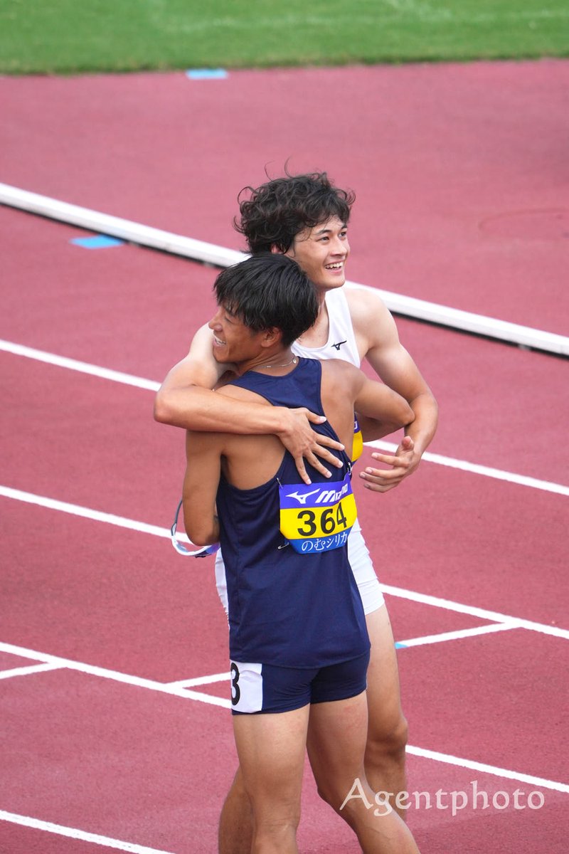 AgentPhoto_F's tweet photo. #日本インカレ  2023.9.17
【男子 400mH 決勝】 
1位 48.91
豊田 兼 選手 (慶應義塾大)
小川 大輝 選手 (東洋大)
#92日本IC
#AgentPhoto2023
※4枚目は予選　豊田 兼 選手 https://t.co/xA0NLVpQgJ