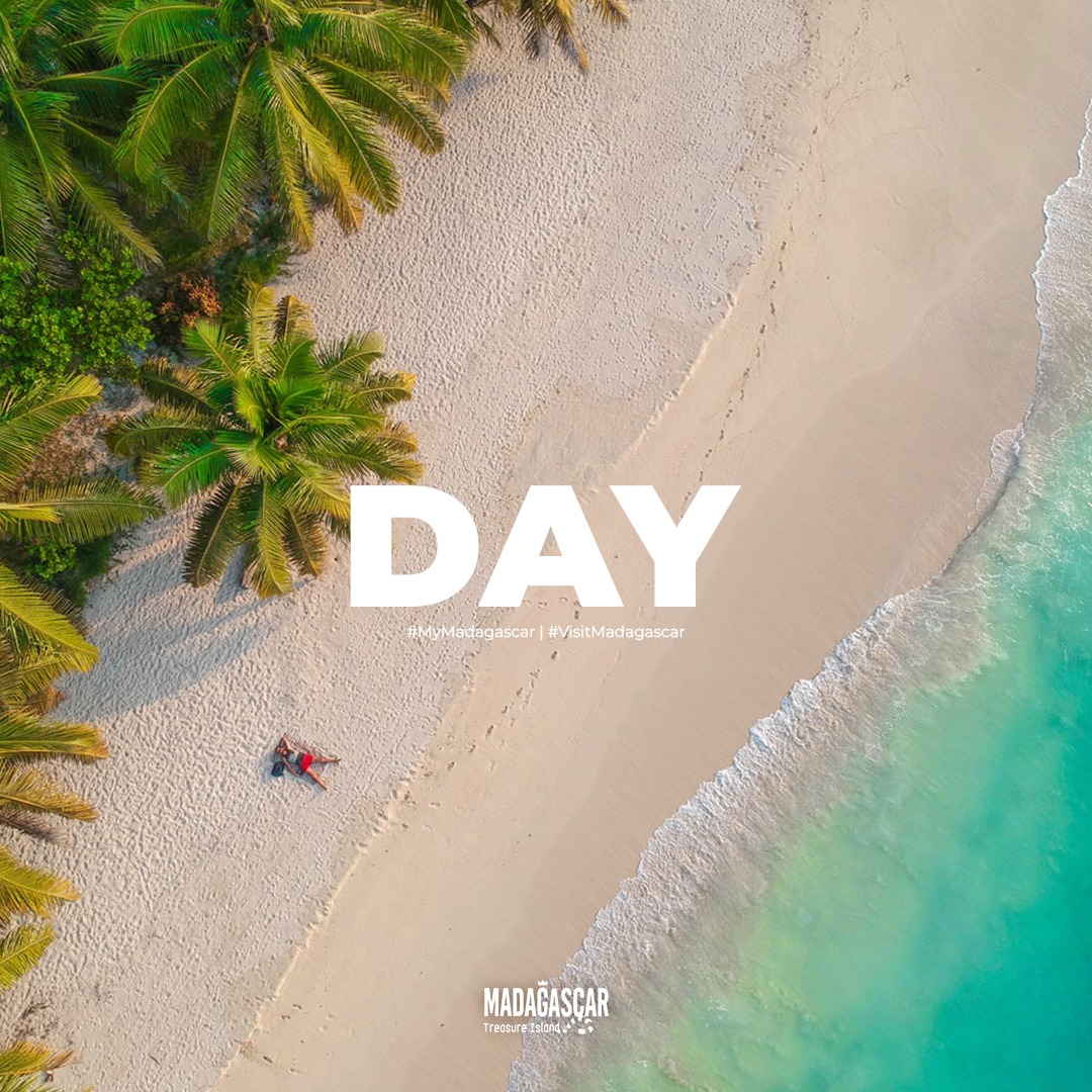 IleMadagascar's tweet photo. Happy World Tourism Day !!! 🌈✨

#WorldTourismDay remind us of the beauty and richness of our country, encouraging us to explore and protect it. 💚

#MyMadagascar #VisitMadagascar https://t.co/TzWTDQbY0x