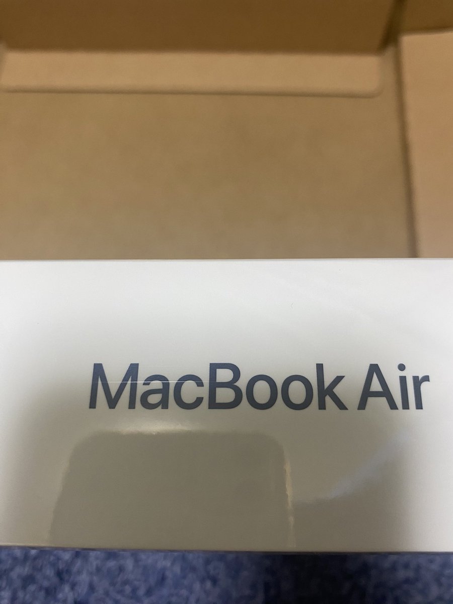 board_build's tweet image. 夏休みバイト頑張った分でMacBook買いました💻
これからアプリ開発に向けての勉強もしていきたいです！