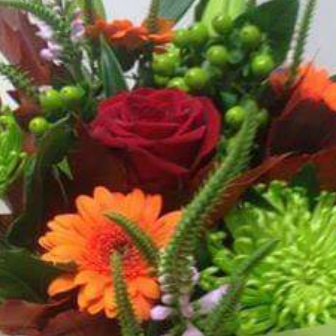 FleurMaison's tweet photo. Fleur Maison 
#autumnflowers #halloweenflowers #florist #freshflowers #funeralflowers #weddingflowers https://t.co/mNX03gTWv4