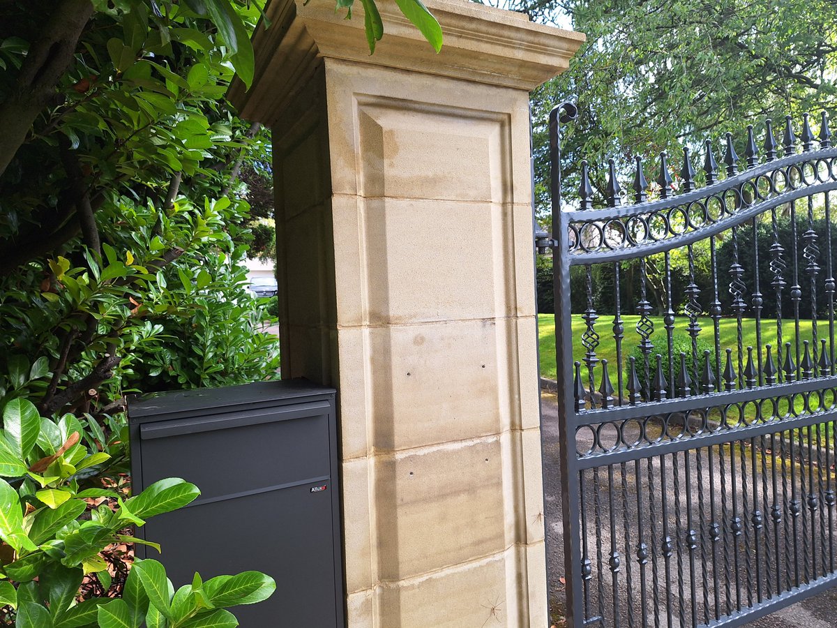 Letterbox4You's tweet image. Large Parcel Box Weatherproof Galvanised Steel Rear Access- Allux 800L

#parcelboxes #parceldropboxes #parceldeliverybox #letterbox4you 

letterbox4you.co.uk/product/allux-…