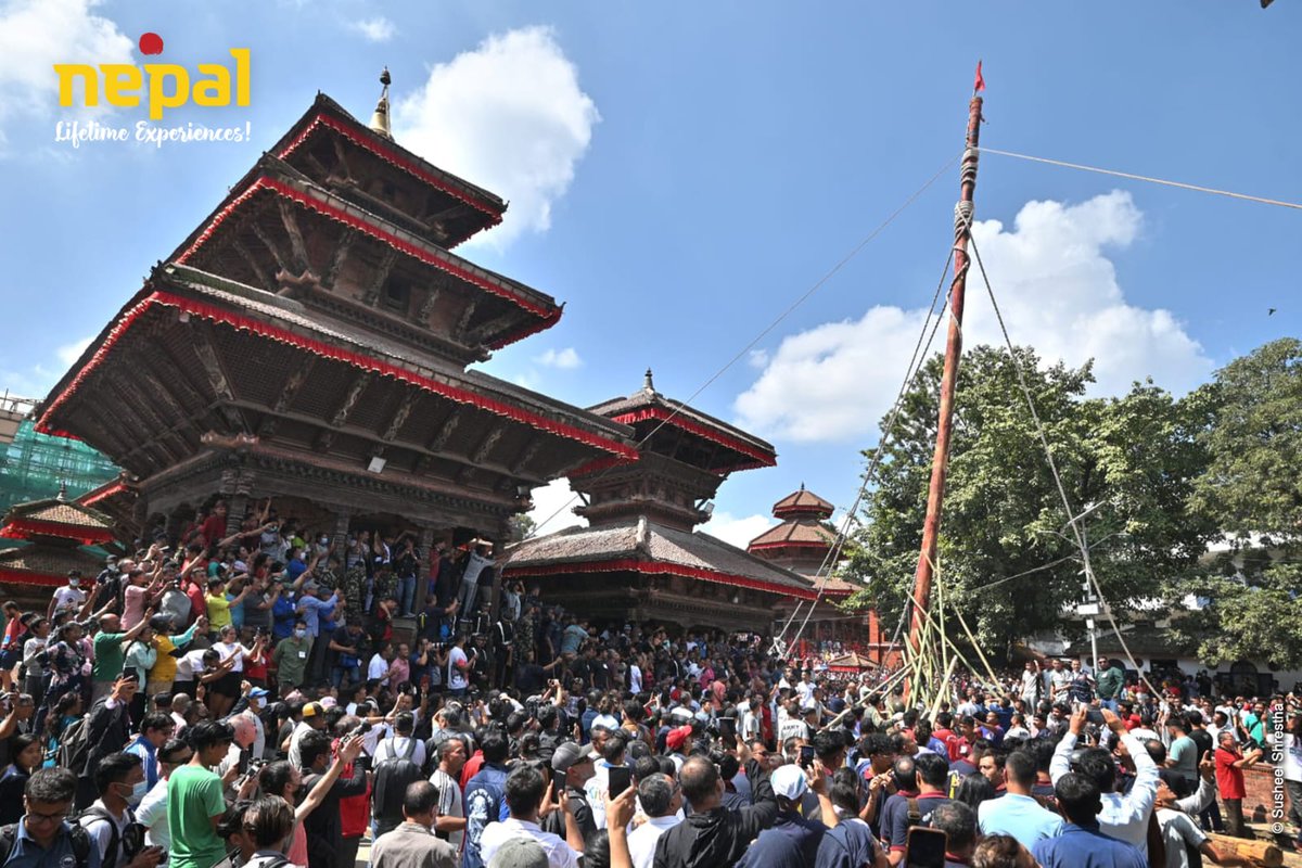 nepaltourismb's tweet photo. Celebrations of #IndraJatra  #YenyaPunhi one of the biggest festivals of #KathmanduValley, commences at #KathmanduDurbarSquare with  #YosinThanegu pole-raising ceremony attended by hundreds of devotees. #NepalNOW #LandofFestivals #FestivalsofNepal #LifetimeExperiences https://t.co/vdM8cjv8Vx