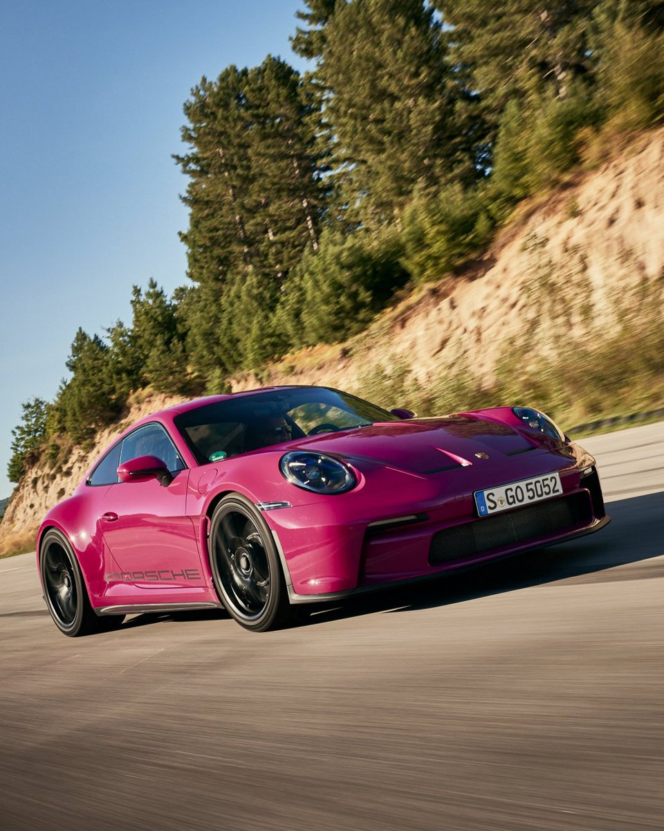 What about the new 2023 911 S/T in Ruby Star Neo? This shade is truly stunning and fits it perfectly!

#Porsche #PorscheExclusiveManufaktur #PorscheClassic #PorscheHeritage #Porsche911 #911ST #60YPorsche911 #TimelessMachine #LimitedEdition #Motorsport #Lebanon