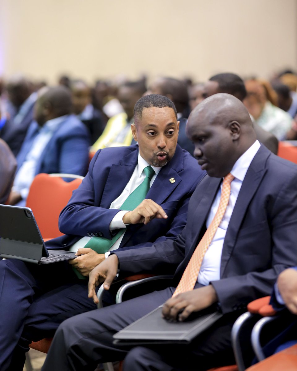 jumuiya's tweet photo. #HappeningNow

#9thEAHSC23

"Research carried out in EAC Region with lessons learnt form the COVID-19 pandemic and challenges encountered will be shared during  this #EAHSC  &amp; followed by constructive Expert’s discussions"@AguerAriik EAC #DSG

@RwandaMFA @EAHRC_eahealth https://t.co/kiJcQrC0lp