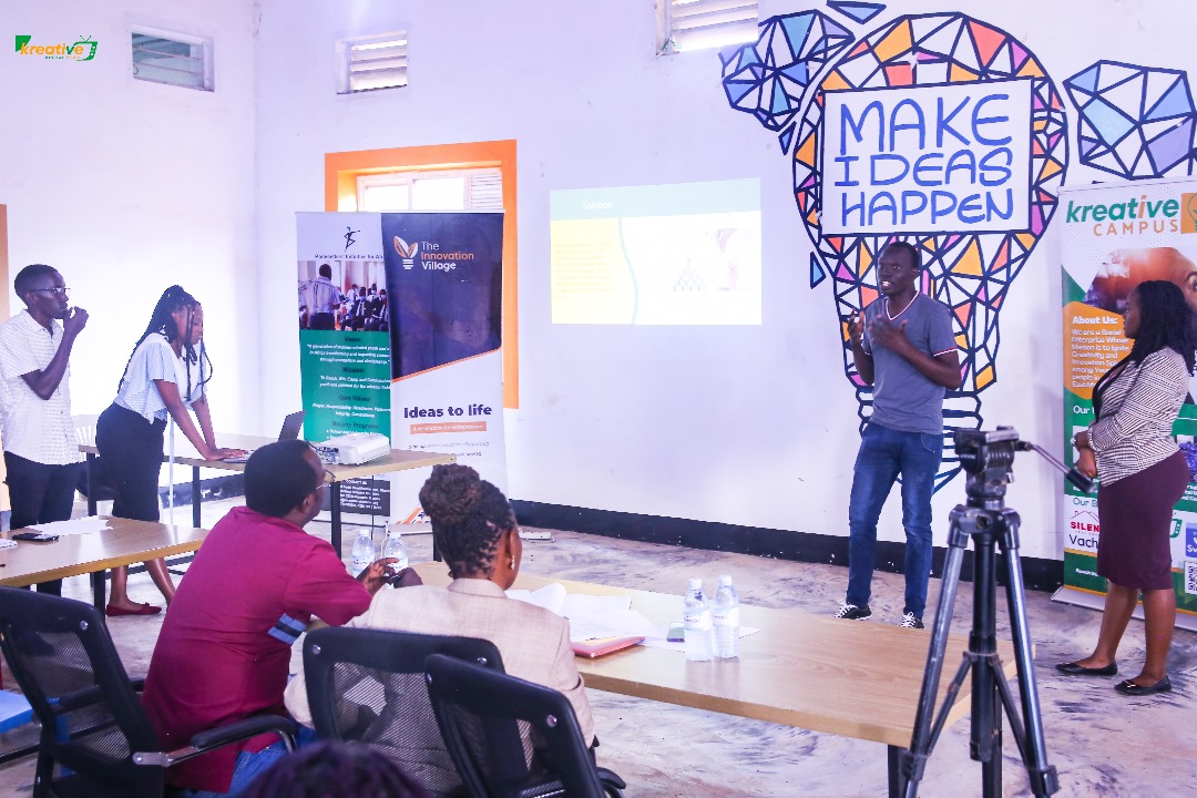KreativeCampus's tweet photo. Team Medi Wallet: Developing a mobile application for low income earners to save small amounts of money for medical services in the future. 
#TechAdvanceInnovationChallenge 
#TechAdvanceInternship https://t.co/EBakhzA00p