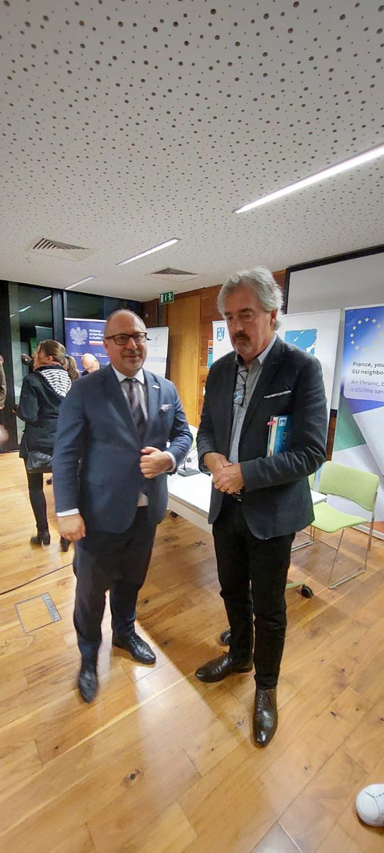 It was a pleasure attending the #SebastianBarry 🇮🇪 event yesterday evening for #EuropeanDayofLanguages 🇪🇺
Getting to hear an extract of the book read by the author himself made the essence of the book so palpable 👏
Wonderful evening!