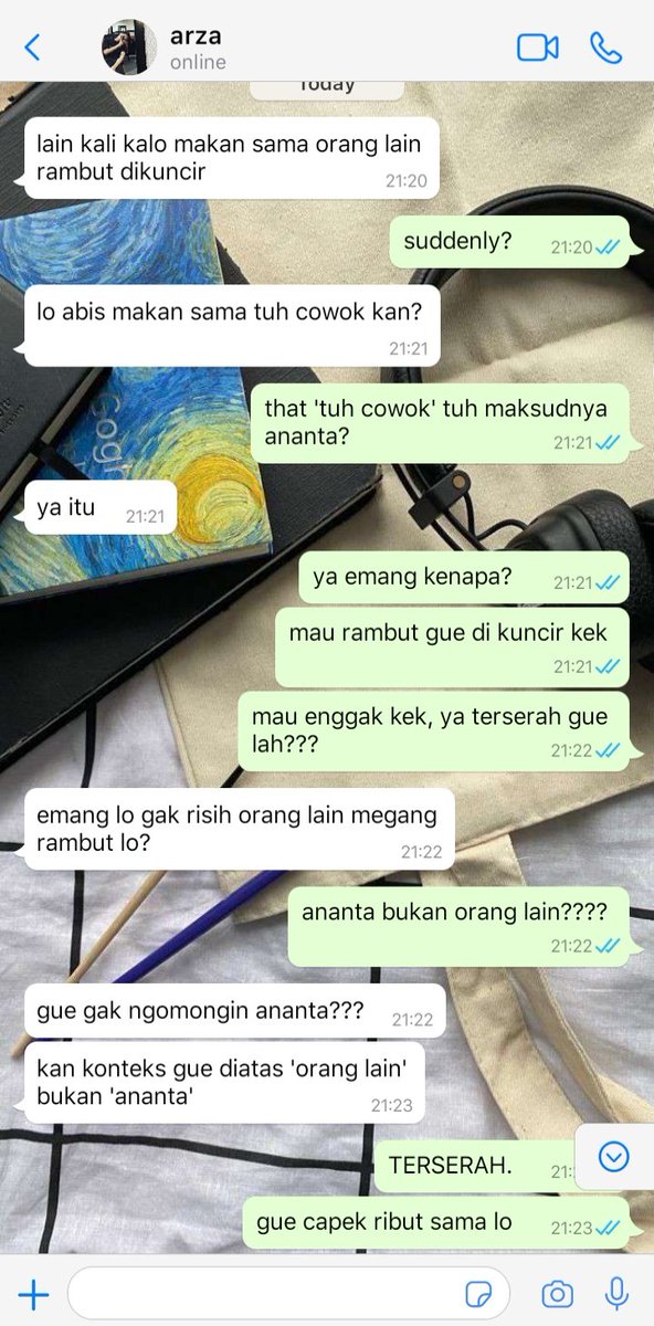 pillowsofii's tweet image. ; we can't deny 

– a mark lee few tweets au