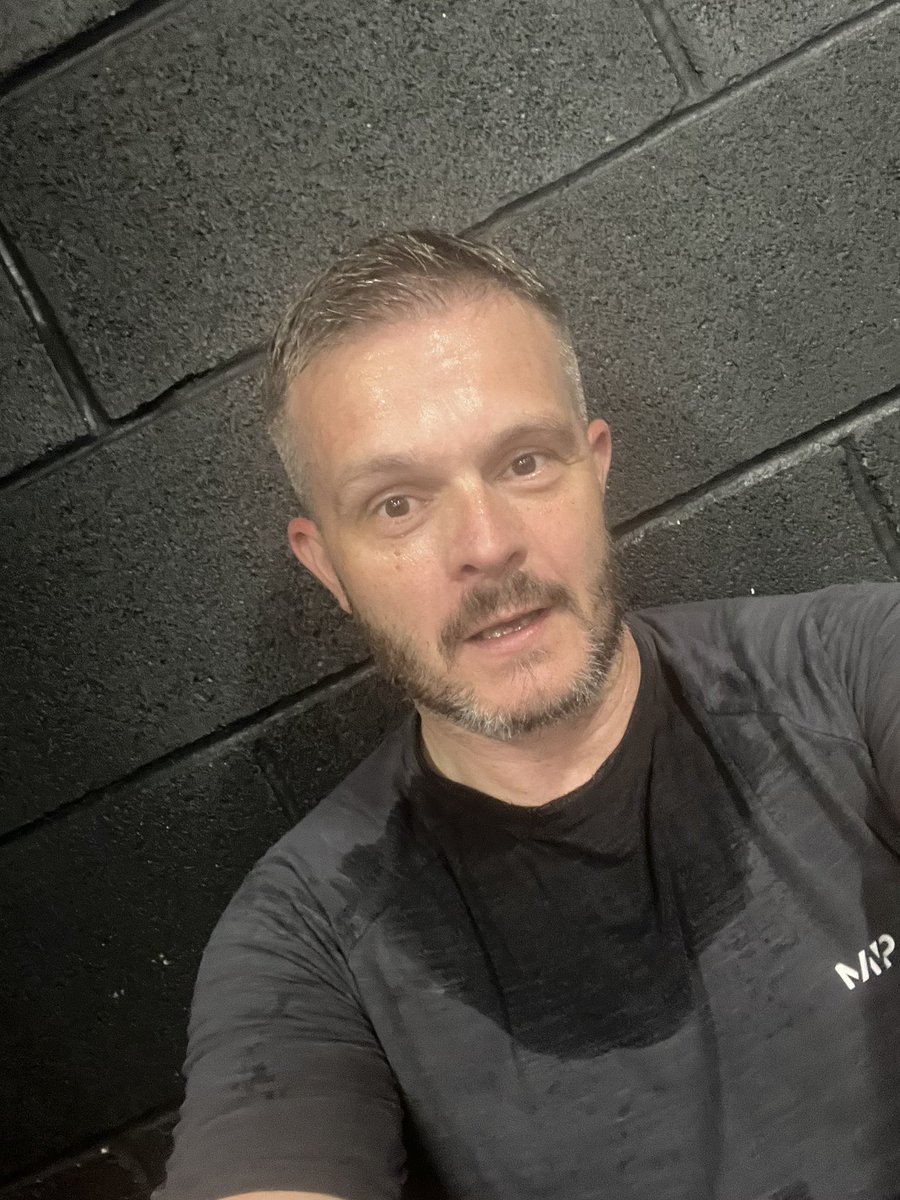 RobbieButlerMLA's tweet image. Even when you’re busted in the early morning, some people just make ya smile. My mate @Chapstermane from @mindyourbap fame. Time to revive the partnership maybe?