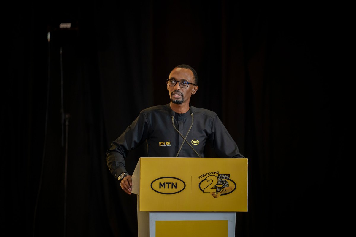 MTNRwanda's tweet photo. "We are excited to launch an all-in-one solution that captures our leading digital goal. It's an exciting time that will help transform businesses across the nation with the valued support we continue to receive from @RwandaGov." @DidasNdoli GM, EBU
#SMEGoDigital 🛜 https://t.co/FTvAjuMiop
