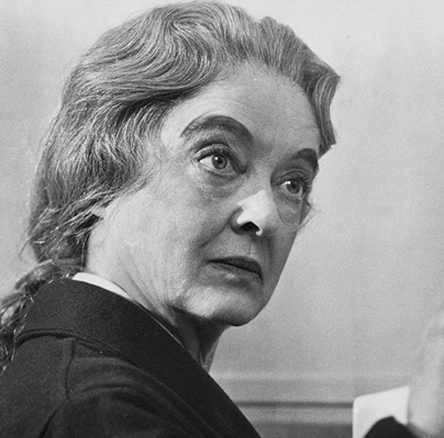 oxley264's tweet photo. Bette Davis is THE NANNY 1965
Wendy Craig James Villiers
Pamela Franklin William Dix
Maurice Denham Alfred Burke
#SethHolt #HammerFilms https://t.co/DsSMSudmBL