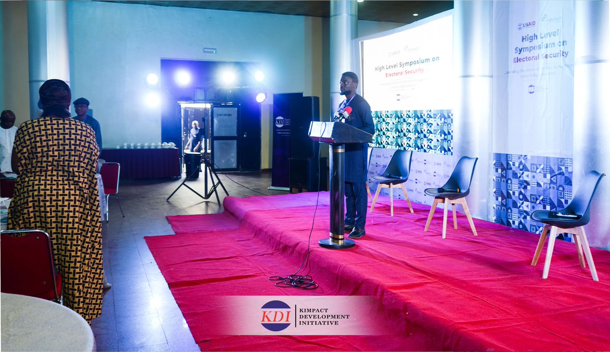 Kimpact_Global's tweet photo. Senior Program Manager @femijohn0  welcomes guests and gives an overview of the @KDI_ng ongoing High Level Symposium event on electoral security, pointing out the need to sustain dialogues and discuss extensively the issues on electoral security.
#HighLevelSymposium #ESM https://t.co/xEHdbSRWzL