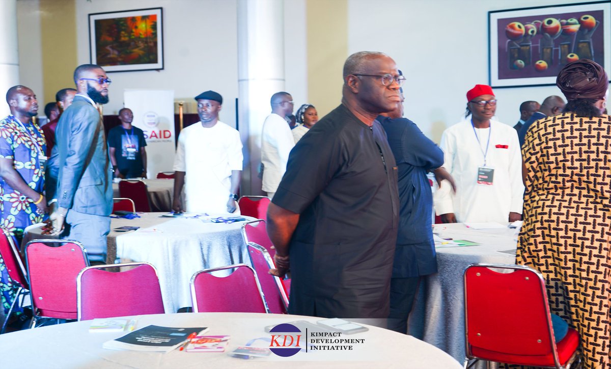 Kimpact_Global's tweet photo. Senior Program Manager @femijohn0  welcomes guests and gives an overview of the @KDI_ng ongoing High Level Symposium event on electoral security, pointing out the need to sustain dialogues and discuss extensively the issues on electoral security.
#HighLevelSymposium #ESM https://t.co/xEHdbSRWzL