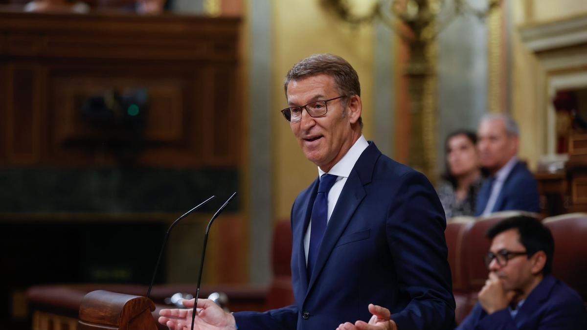 Encuestando's tweet photo. 📊 ¿Ha hecho Feijóo unos buenos discursos en su debate de investidura?

🔃 SÍ
❤️ NO