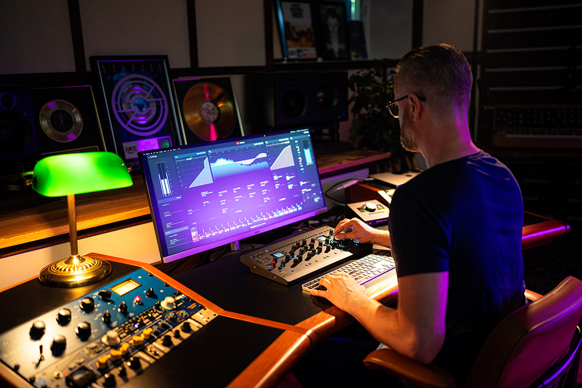 audioXP_editor's tweet image. Softube Announces Console 1 Channel Mk III Mixing Controller
Read More audioxpress.com/news/softube-a…

@SoftubeStudios  
#hardwareemulation #mixingconsoles #analogemulation