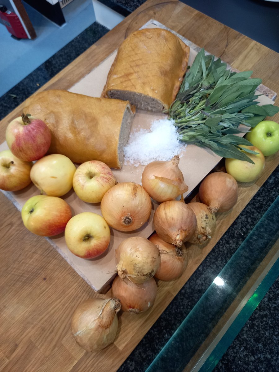 StFaithsKitchen's tweet photo. Our Taste of Cambridge dish today is Newmarket Sausage & Onion Clanger @St_Faiths @ChartwellsInd @chefmalcolmwood #clanger https://t.co/9WFPknkQYJ