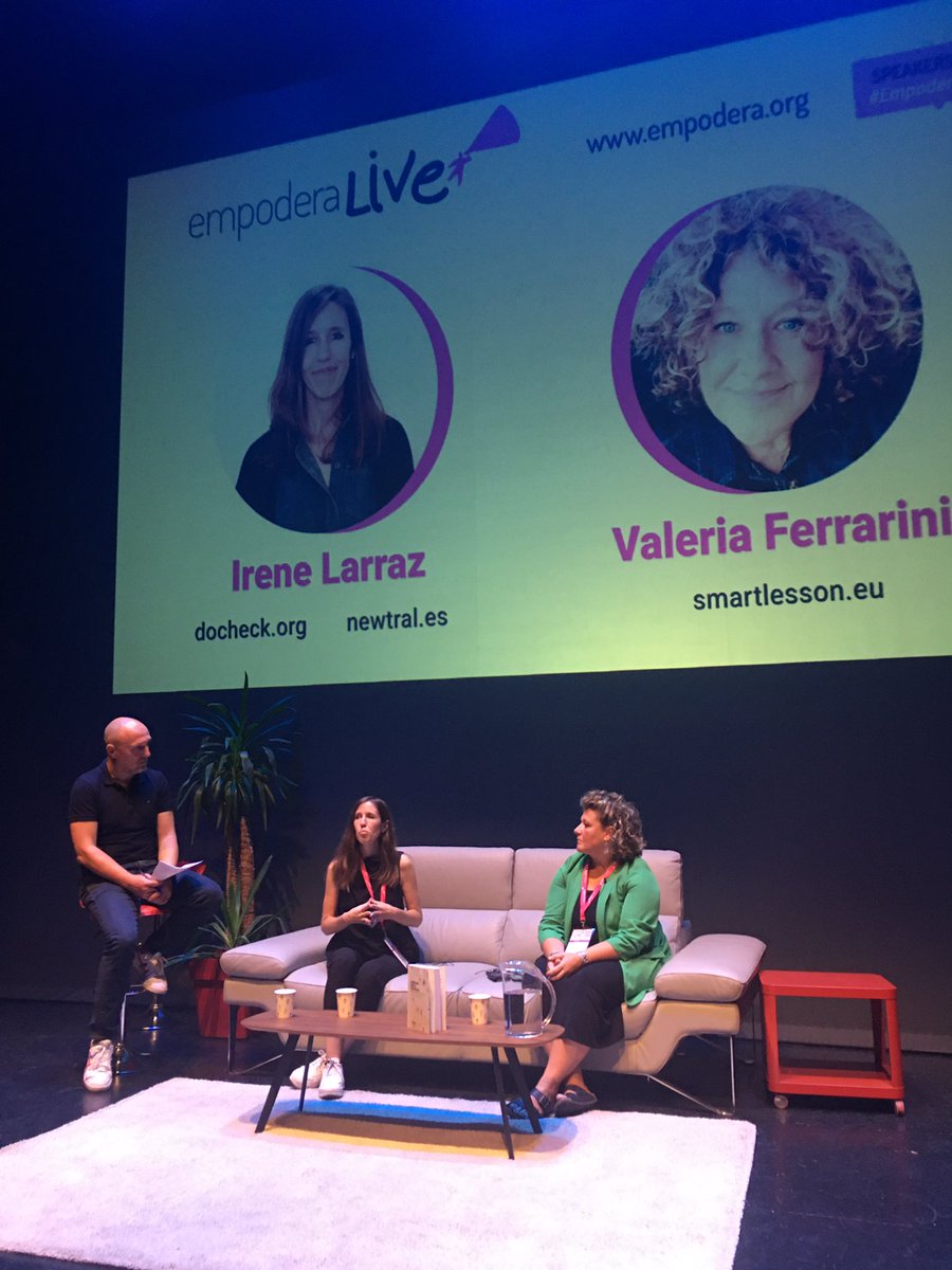 paula_g's tweet photo. Irene Larraz en @EMPODERA_org hablando de desinformación  #docheck @Newtral #EmpoderaLIVE https://t.co/s5vDiuc4SL