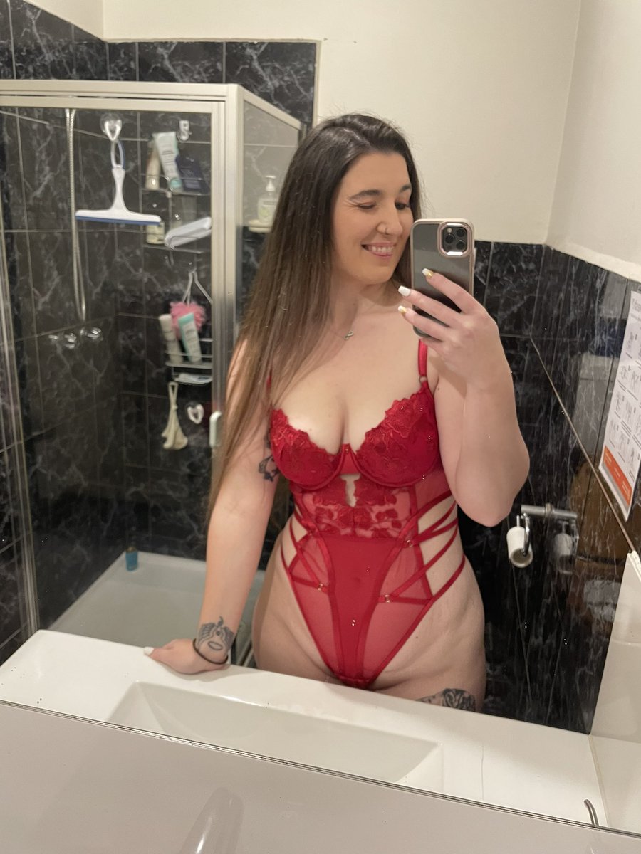 maddi1394's tweet photo. Club 741 tonight! 

Till late come see me 😈 https://t.co/x99lcyOWm6