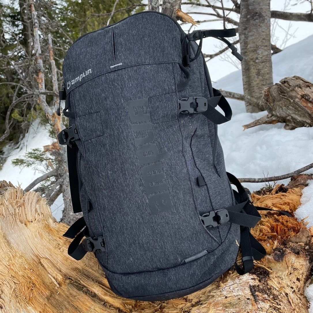 AMPLIFIGear's tweet photo. Mario's choice for touring - The BC28 with SnowLiteAirFlow-System fro comfortable hiking and great load distribution - now made of recycled Nylon
.
.
#amplifi #splitboarding #touring #hike #mountains #snowboarding #ski https://t.co/EyZSwHUINb