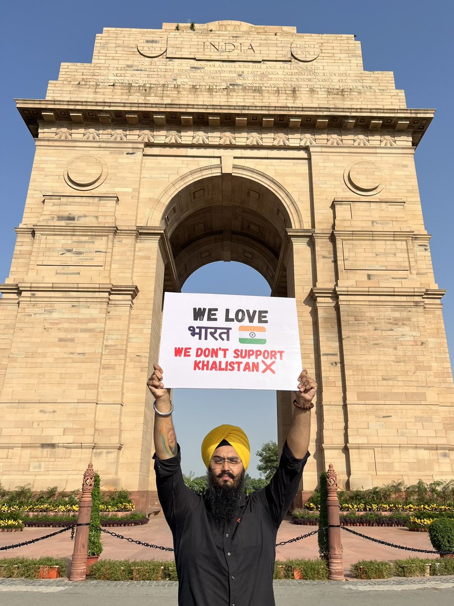 activistjyot's tweet photo. WE LOVE  ❤️🇮🇳 भारत 🇮🇳❤️

We DON’T Support Khali..stan❌ https://t.co/sQG7GNKXGd