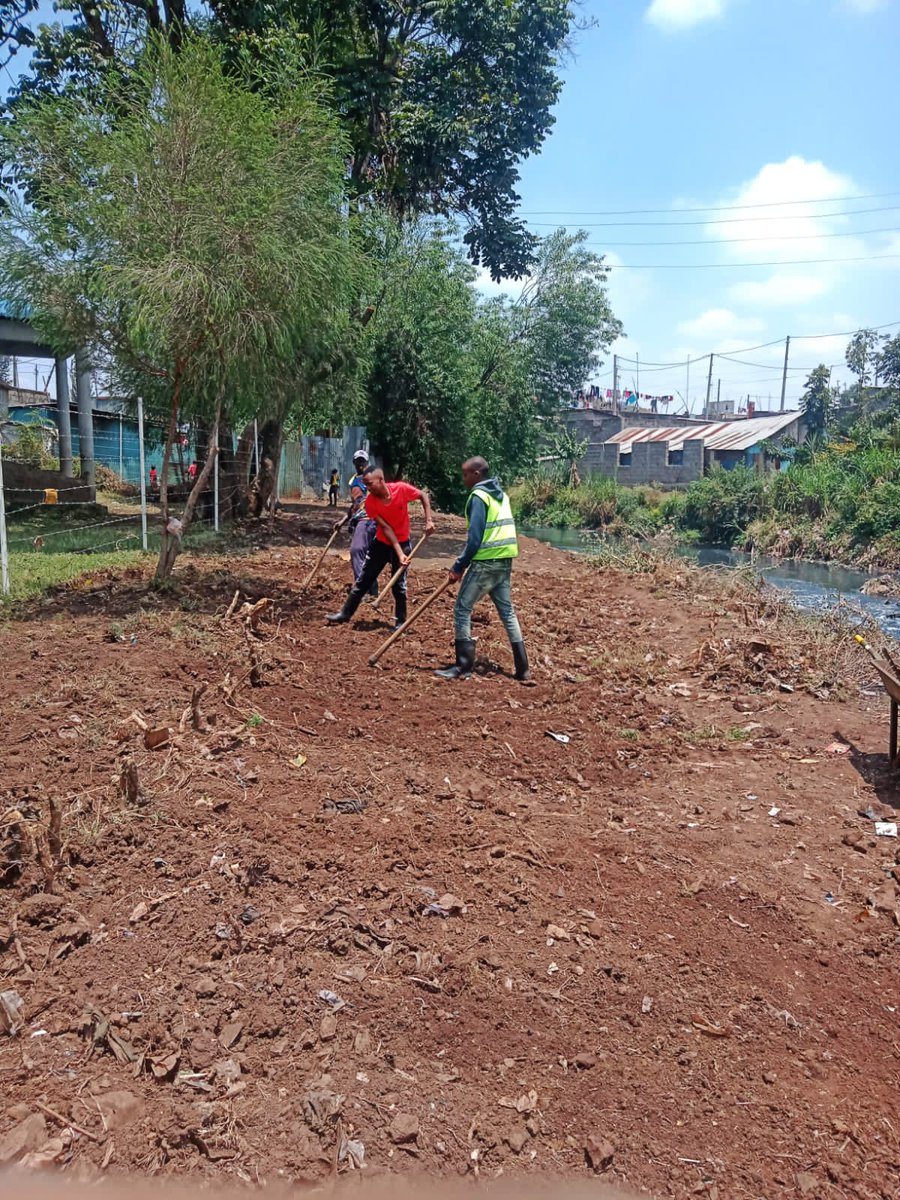 Wiki inawapelekaje?

New #communitygardens coming up💃🏿💃🏿💃🏿

#rivertransformation #cleanrivers #nairobiriver #mathareriver 

<a href="/SakajaJohnson/">Sakaja Arthur Johnson</a> <a href="/Environment_Ke/">Ministry of Environment, Climate Change & Forestry</a> <a href="/NemaKenya/">NEMA Kenya</a> <a href="/kepro_ke/">KEPRO Kenya</a>