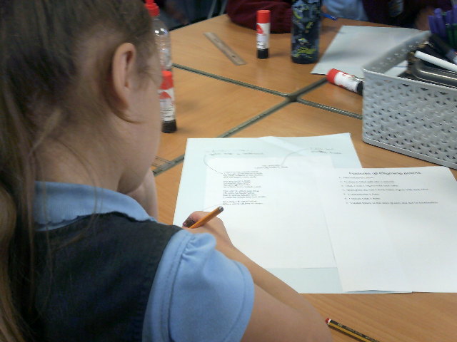 StStephens_Bury's tweet photo. Y5 have started a new text type this morning which can only mean one thing... WAGOLL analysis time! ✏️🔍 #Writing #texttype #WAGOLL #learninglovinggrowing https://t.co/urUWY2OV2H