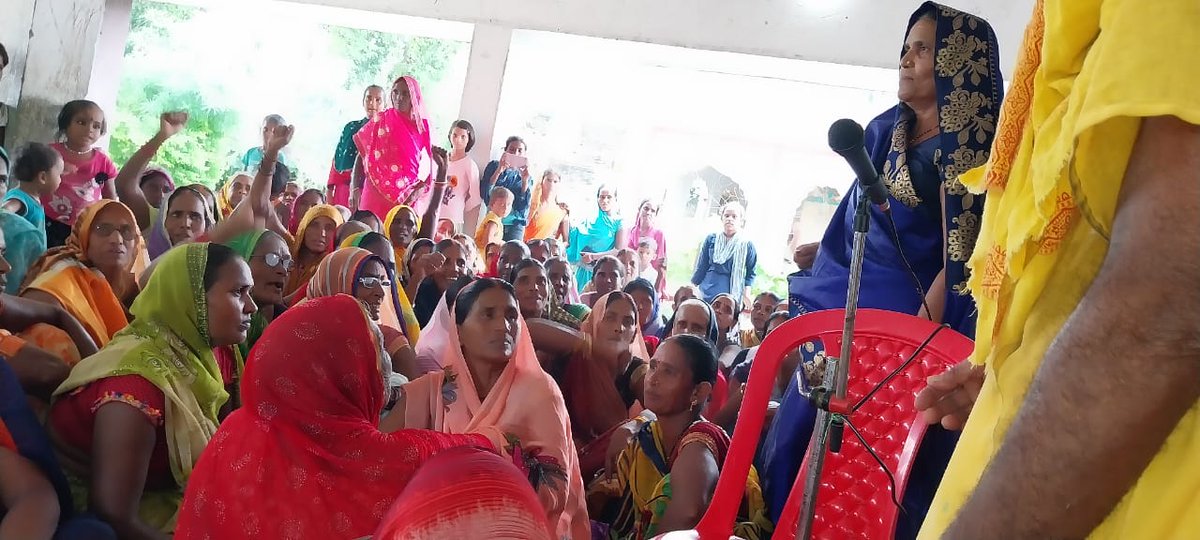 BSP_Bihar's tweet photo. 1.बहुजन समाज पार्टी बिहार के सभी सम्मानित पदाधिकारी पुरे प्रदेश में घूम घूम कर बाबा साहब डॉ भीमराव अम्बेडकर जी के विचारो को जन जन पहुंचा रहे आज 33बक्सर लोक सभा निर्वाचन क्षेत्र के विधान सभा राजपुर के ग्राम पंचायत हरपुर में एक दिवसीय बैठक कर बहुजन समाज पार्टी के सेक्टर गठन हेतु | https://t.co/fEg4yHvs0v