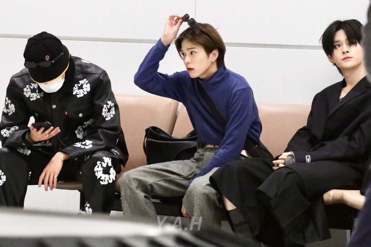 yah_jpm's tweet image. 도착했다잉~✨🛬🌠