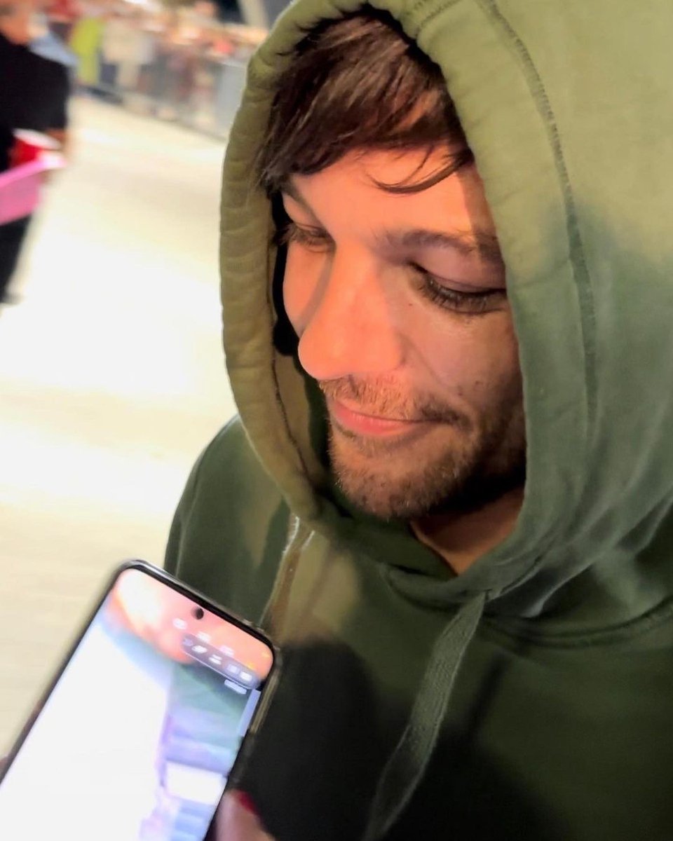 LOUISARCHlVE's tweet photo. 🌱 https://t.co/x598zCyW2b