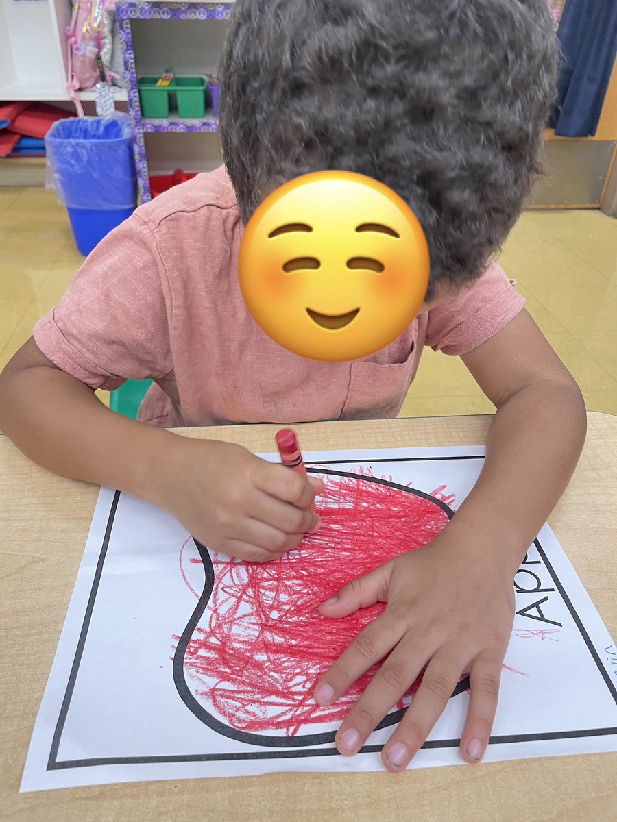MrsWilhelm's tweet photo. During SEL students explored growth mindset with apples. Just like people, if we keep looking we will find a surprise. Depending how we cut our apple in half resulted in something new. They were all excited to find a star inside!
@ParsonsSchool 
@NBTPreschool https://t.co/e1KLBzWkKt