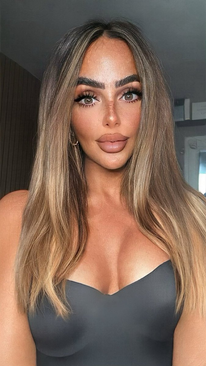 s a r a 🍒 tweet media