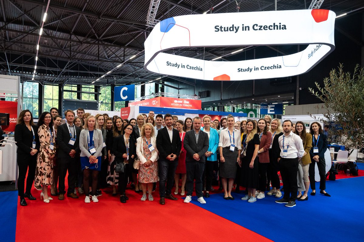 dzs_cz's tweet photo. 📣V Rotterdamu začal veletrh a konference #EAIE2023, největší evropská událost v oblasti internacionalizace VŠ vzdělávání.
Společně s českými univerzitami reprezentujeme Česko na národním stánku #StudyInCzechia. 🇨🇿 🌎
ℹ️Více na webu 👉 https://t.co/1ktBSYxm43 https://t.co/eRq1yzEwkV