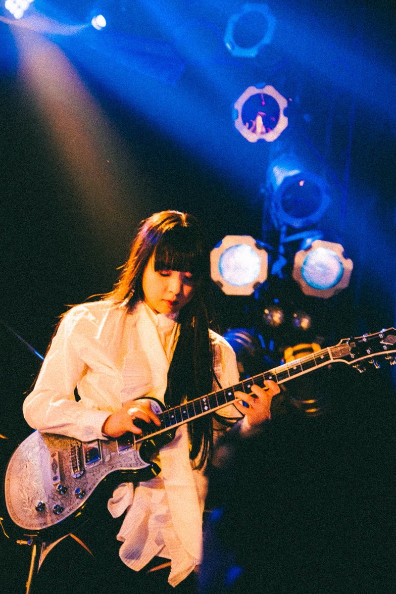 Lanuit_Official's tweet photo. ｜La nuit｜
ONE MAN LIVE "Endroll"
2023/09/25 @clubvijon

┈┈┈┈┈┈┈┈┈┈┈┈┈┈┈┈┈
1. 鼻につく死臭の中で交合いましょう
2. 赫の煙幕
3. cell
4. Last Dance
┈┈┈┈┈┈┈┈┈┈┈┈┈┈┈┈┈ https://t.co/AMFaW3q2z3
