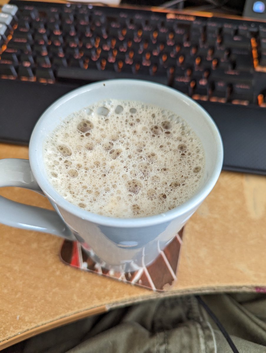 Midgeman tweet media