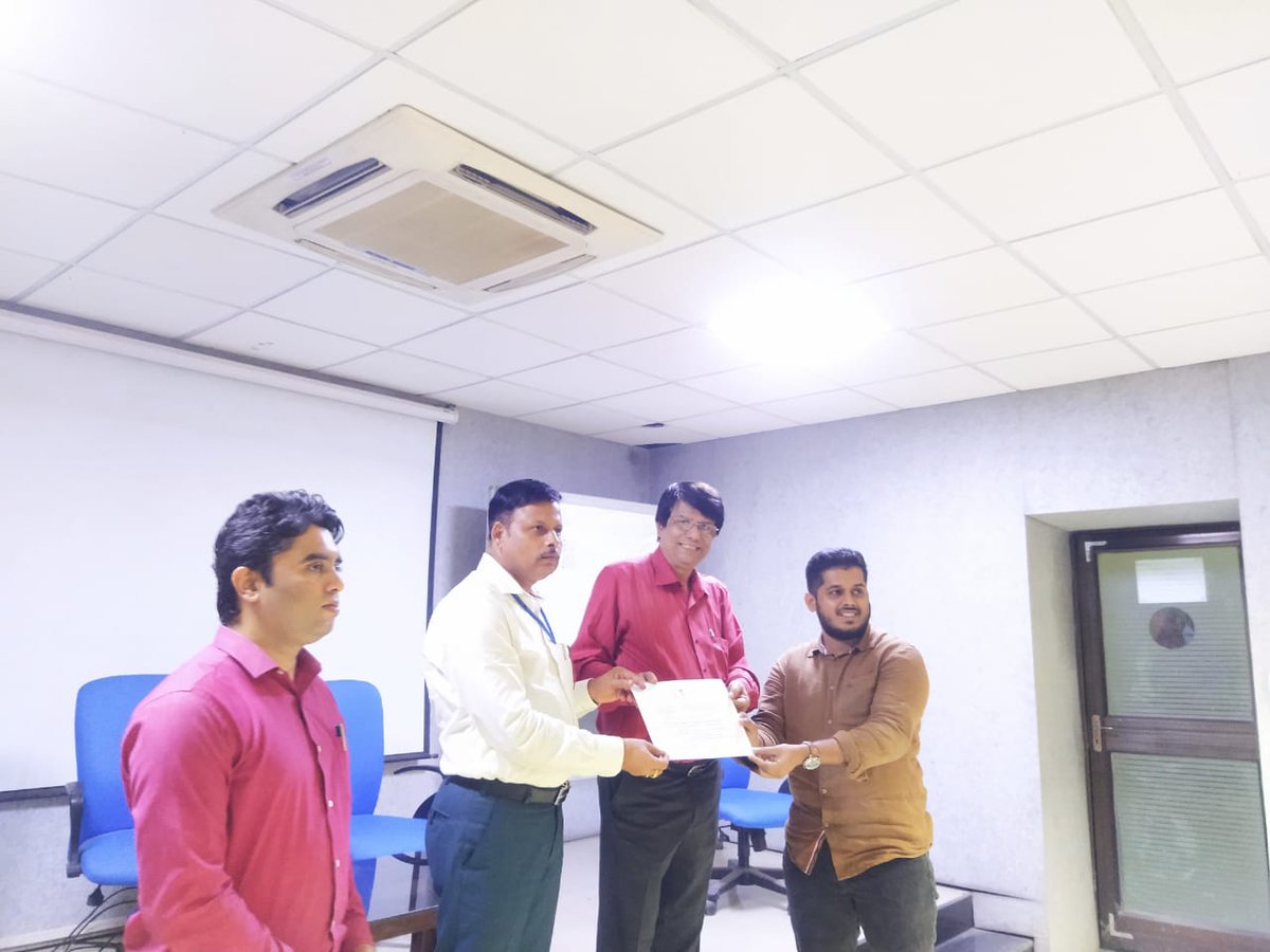 Three days training programme on Management of Hazardous Substances in Factories has been conducted successfully at Central Labour Institute Mumbai from 25-27 Sept. 2023 emphasising on prevention and control of Hazards during handling of chemicals. #ChemicalSafety #SafetyTraining