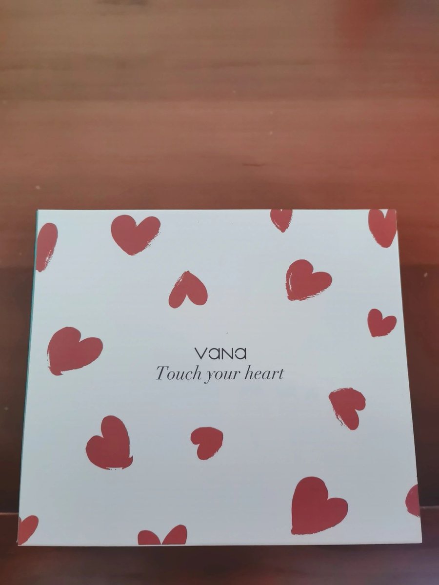 Always listen to your heart. It’s on your left side but it will always be RIGHT.🩷💞💖