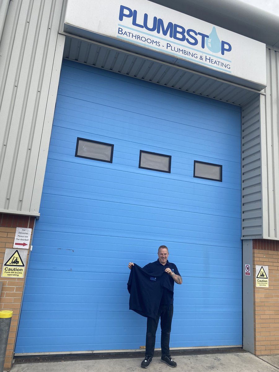 AndyWellsbury's tweet photo. Transfer deadline day - Breaking news, new signings announced @PlumbstopW, @jasebass and Dave Kirk come in and join the team with a wealth of experience and 61 goals and 42 assists between them last year!!!Good luck to the manager @Dan7Boot and the team for the coming season! 🙌 https://t.co/4qreASAQ0v