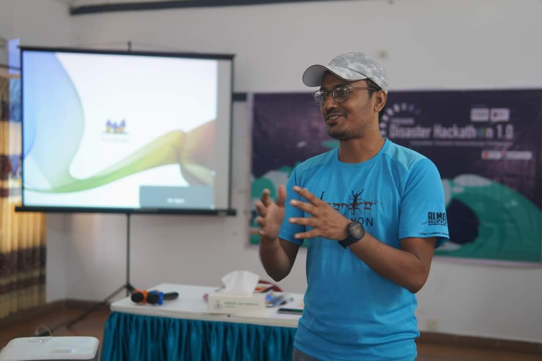 sshariar1991's tweet photo. Well-done YouthMappers chapter at Rajshahi University and Jahangirnagar University.
#Mentor
#DisasterHackathonBangladesh
#YouthMappers
#YouthMappersBD
#BOIL
#OMHAP https://t.co/gt8m2TQxpn