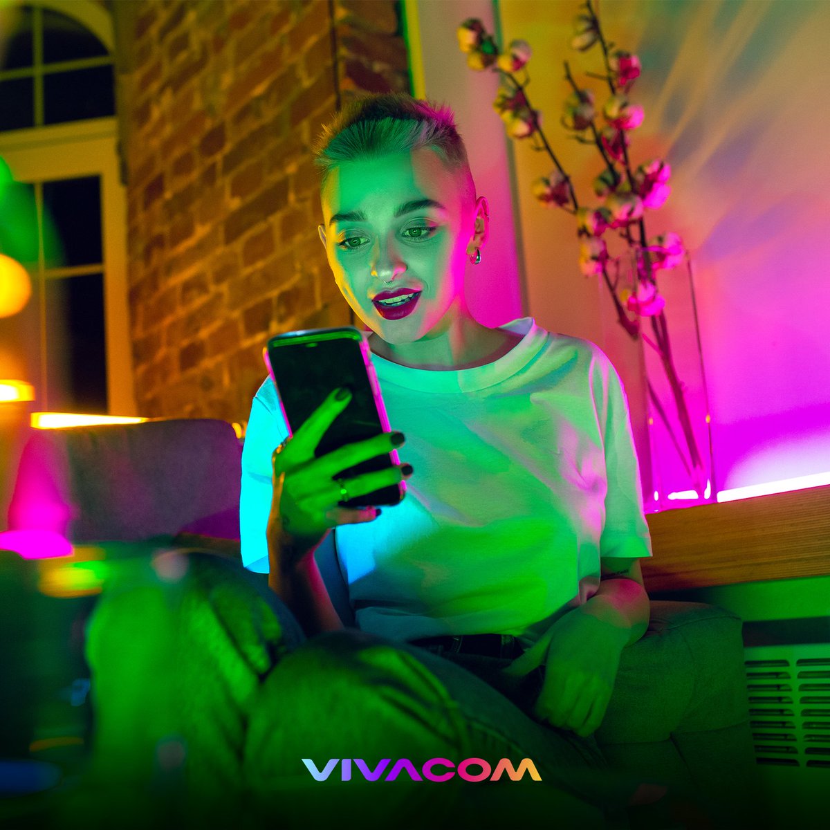 Vivacom е като meme, което изпращаш на приятелите си. Всеки вече знае колко е яко. 🤩