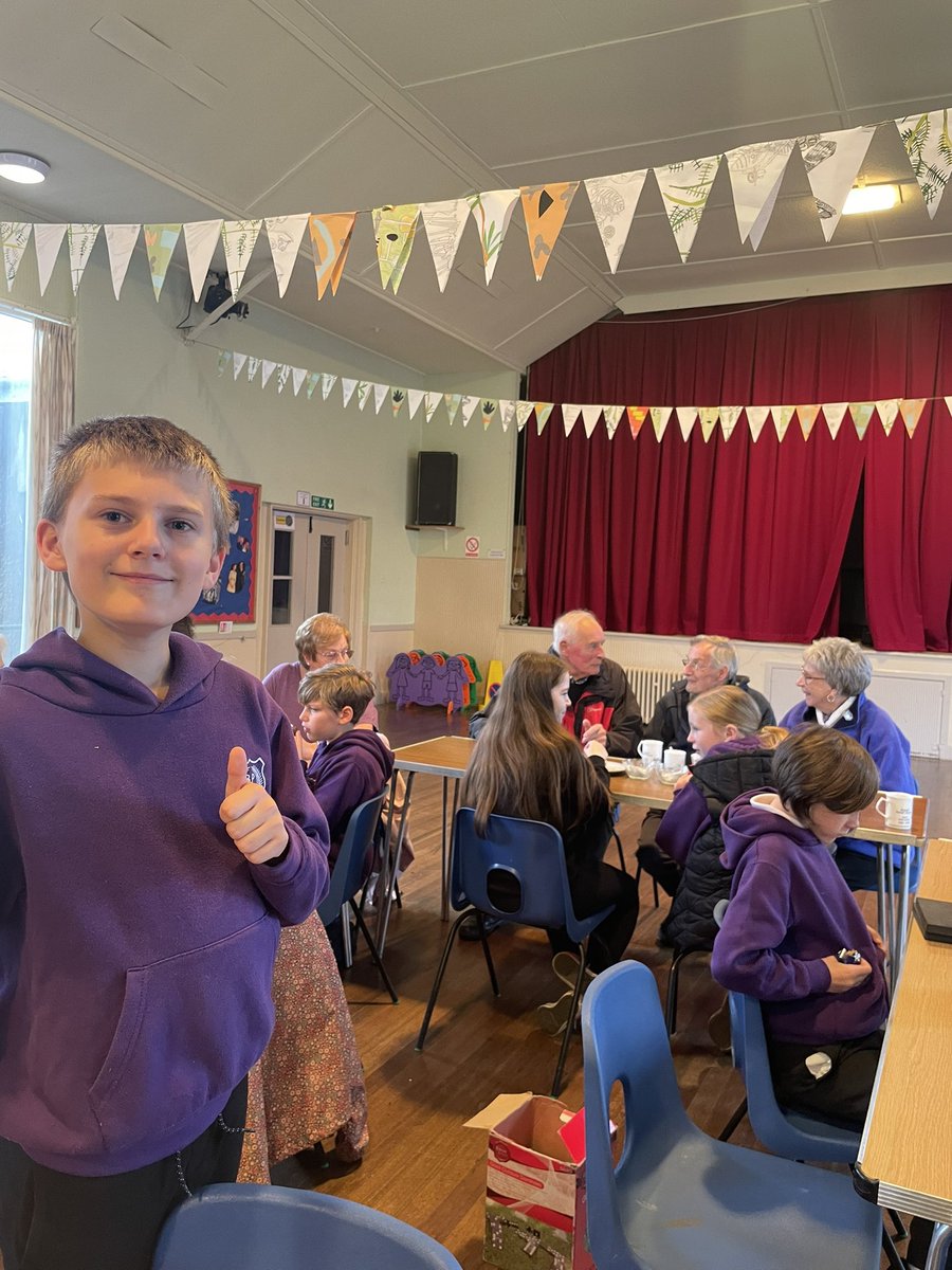 A wonderful Wednesday get together at Boghall parish church #friendshipcafe, Tea, cake, chats & of course giant domino’s ☕️🍰🏁 Thank you to everyone who joined us 💜