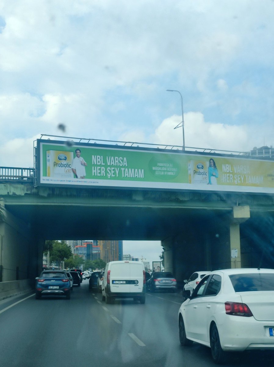 TABELA ALTINDAN DÜŞEN TAŞLAR DAHA NE KADAR CAN YAKACAK? <a href="/IBBcozummerkezi/">İBB Çözüm Merkezi</a> <a href="/UABakanligi/">T.C. Ulaştırma ve Altyapı Bakanlığı</a> 
E5 BOSTANCİ KÖPRÜSÜ KADIKÖY İSTİKAMETİ