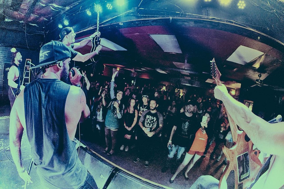 DevilsEnvyMusic's tweet photo. We canโt wait to see your beautiful faces, Las Vegas. See you this Friday at the Fremont Country Club for the G2 Active Rock Gathering, supporting @SKSKofficial ๐ค
๐ซ ((ticket link in bio))
โข #fremontcountryclublv #lasvegas #g2therockgathering #devilsenvy #dvlsnv https://t.co/unZQO0MkC5