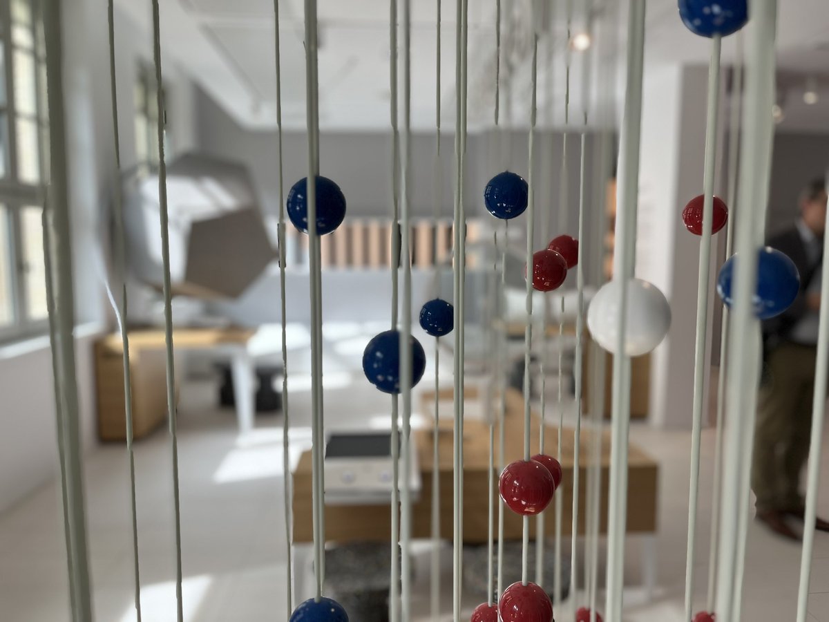 ➕✖️🟰 Les mathématiques sont au cœur de la science.

Les modélisations qu’elles permettent sont indispensables à de nombreux domaines, comme l’étude du climat.

Parce que transmettre le goût des maths est essentiel, j'inaugure la Maison Poincaré, le 1er musée à leur être dédié.